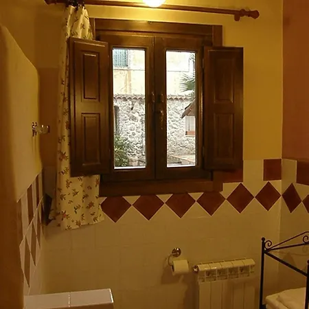 Balcones De La Момбельтран