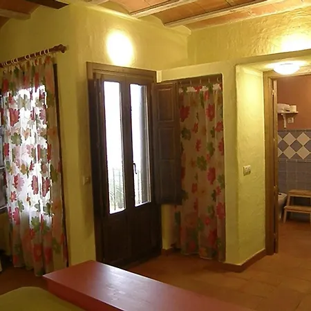 Balcones De La * Момбельтран